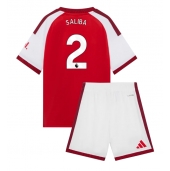 Maillot de football Réplique Arsenal William Saliba #2 Domicile Enfant 2026-27 Manche Courte (+ Pantalon court)
