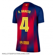 Maillot de football Réplique Barcelona Ronald Araujo #4 Domicile Femme 2025-26 Manche Courte