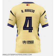 Maillot de football Réplique Barcelona Ronald Araujo #4 Extérieur 2025-26 Manche Courte