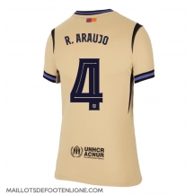 Maillot de football Réplique Barcelona Ronald Araujo #4 Extérieur Femme 2025-26 Manche Courte