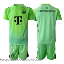 Maillot de football Réplique Bayern Munich Gardien de but Domicile Enfant 2025-26 Manche Courte (+ Pantalon court)