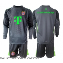 Maillot de football Réplique Bayern Munich Gardien de but Extérieur Enfant 2025-26 Manche Longue (+ Pantalon court)