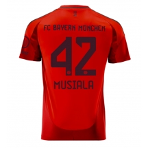 Maillot de football Réplique Bayern Munich Jamal Musiala #42 Domicile 2024-25 Manche Courte