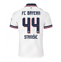 Maillot de football Réplique Bayern Munich Josip Stanisic #44 Extérieur 2026-27 Manche Courte