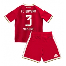 Maillot de football Réplique Bayern Munich Kim Min-jae #3 Domicile Enfant 2026-27 Manche Courte (+ Pantalon court)