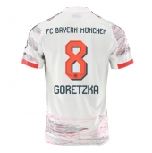Maillot de football Réplique Bayern Munich Leon Goretzka #8 Extérieur 2025-26 Manche Courte