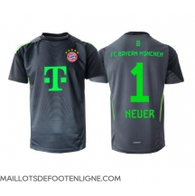 Maillot de football Réplique Bayern Munich Manuel Neuer #1 Gardien de but Extérieur 2025-26 Manche Courte