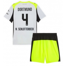 Maillot de football Réplique Borussia Dortmund Nico Schlotterbeck #4 Extérieur Enfant 2025-26 Manche Courte (+ Pantalon court)