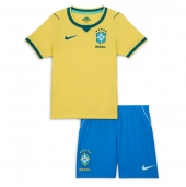 Maillot de football Réplique Brazil Domicile Enfant Mondial 2026 Manche Courte (+ Pantalon court)