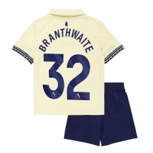 Maillot de football Réplique Everton Jarrad Branthwaite #32 Extérieur Enfant 2025-26 Manche Courte (+ Pantalon court)
