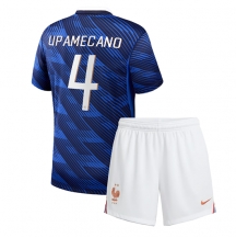 Maillot de football Réplique France Dayot Upamecano #4 Domicile Enfant Mondial 2026 Manche Courte (+ Pantalon court)