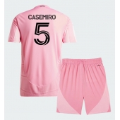 Maillot de football Réplique Inter Miami Casemiro #5 Domicile Enfant 2026-27 Manche Courte (+ Pantalon court)