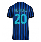 Maillot de football Réplique Inter Milan Hakan Calhanoglu #20 Domicile 2025-26 Manche Courte