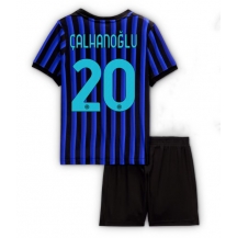 Maillot de football Réplique Inter Milan Hakan Calhanoglu #20 Domicile Enfant 2025-26 Manche Courte (+ Pantalon court)