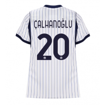 Maillot de football Réplique Inter Milan Hakan Calhanoglu #20 Extérieur Femme 2026-27 Manche Courte