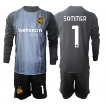 Maillot de football Réplique Inter Milan Yann Sommer #1 Gardien de but Domicile Enfant 2025-26 Manche Longue (+ Pantalon court)