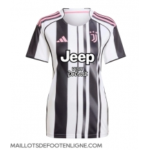 Maillot de football Réplique Juventus Domicile Femme 2025-26 Manche Courte