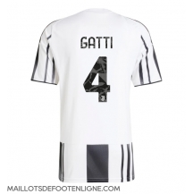 Maillot de football Réplique Juventus Federico Gatti #4 Domicile 2025-26 Manche Courte
