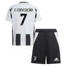 Maillot de football Réplique Juventus Francisco Conceicao #7 Domicile Enfant 2024-25 Manche Courte (+ Pantalon court)
