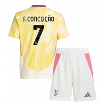 Maillot de football Réplique Juventus Francisco Conceicao #7 Extérieur Enfant 2024-25 Manche Courte (+ Pantalon court)