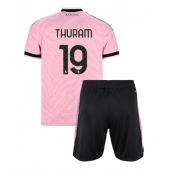 Maillot de football Réplique Juventus Khephren Thuram #19 Extérieur Enfant 2026-27 Manche Courte (+ Pantalon court)