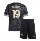 Maillot de football Réplique Juventus Khephren Thuram #19 Troisième Enfant 2025-26 Manche Courte (+ Pantalon court)