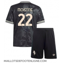 Maillot de football Réplique Juventus Weston McKennie #22 Troisième Enfant 2025-26 Manche Courte (+ Pantalon court)