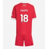 Maillot de football Réplique Liverpool Cody Gakpo #18 Domicile Enfant 2025-26 Manche Courte (+ Pantalon court)