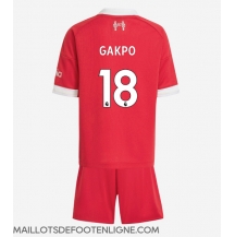 Maillot de football Réplique Liverpool Cody Gakpo #18 Domicile Enfant 2025-26 Manche Courte (+ Pantalon court)