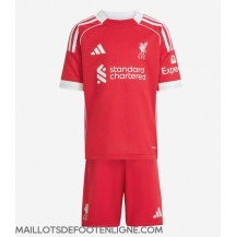 Maillot de football Réplique Liverpool Domicile Enfant 2025-26 Manche Courte (+ Pantalon court)