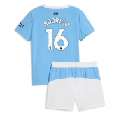 Maillot de football Réplique Manchester City Rodri Hernandez #16 Domicile Enfant 2025-26 Manche Courte (+ Pantalon court)