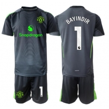 Maillot de football Réplique Manchester United Altay Bayindir #1 Gardien de but Extérieur Enfant 2025-26 Manche Courte (+ Pantalon court)