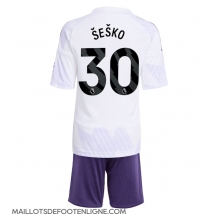 Maillot de football Réplique Manchester United Benjamin Sesko #30 Extérieur Enfant 2025-26 Manche Courte (+ Pantalon court)