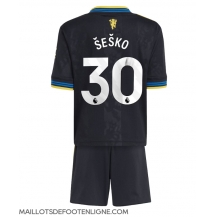 Maillot de football Réplique Manchester United Benjamin Sesko #30 Troisième Enfant 2025-26 Manche Courte (+ Pantalon court)