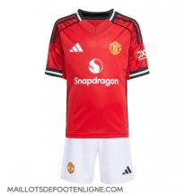 Maillot de football Réplique Manchester United Domicile Enfant 2025-26 Manche Courte (+ Pantalon court)