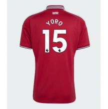 Maillot de football Réplique Manchester United Leny Yoro #15 Domicile 2026-27 Manche Courte