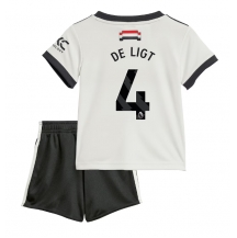 Maillot de football Réplique Manchester United Matthijs de Ligt #4 Troisième Enfant 2024-25 Manche Courte (+ Pantalon court)