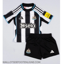 Maillot de football Réplique Newcastle United Domicile Enfant 2025-26 Manche Courte (+ Pantalon court)