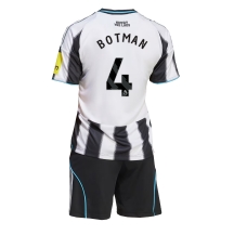 Maillot de football Réplique Newcastle United Sven Botman #4 Domicile Enfant 2025-26 Manche Courte (+ Pantalon court)