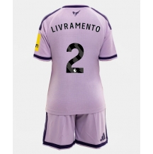 Maillot de football Réplique Newcastle United Tino Livramento #2 Troisième Enfant 2026-27 Manche Courte (+ Pantalon court)