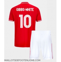 Maillot de football Réplique Nottingham Forest Morgan Gibbs-White #10 Domicile Enfant 2025-26 Manche Courte (+ Pantalon court)