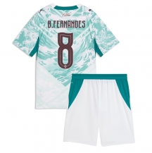 Maillot de football Réplique Portugal Bruno Fernandes #8 Extérieur Enfant Mondial 2026 Manche Courte (+ Pantalon court)