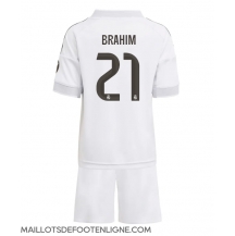 Maillot de football Réplique Real Madrid Brahim Diaz #21 Domicile Enfant 2025-26 Manche Courte (+ Pantalon court)