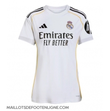 Maillot de football Réplique Real Madrid Domicile Femme 2025-26 Manche Courte
