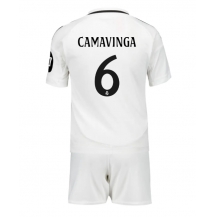 Maillot de football Réplique Real Madrid Eduardo Camavinga #6 Domicile Enfant 2024-25 Manche Courte (+ Pantalon court)