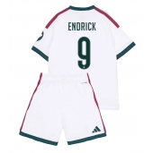 Maillot de football Réplique Real Madrid Endrick #9 Domicile Enfant 2026-27 Manche Courte (+ Pantalon court)