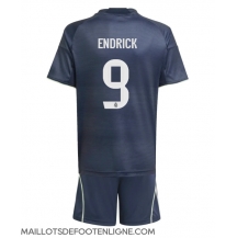 Maillot de football Réplique Real Madrid Endrick #9 Extérieur Enfant 2025-26 Manche Courte (+ Pantalon court)