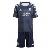 Maillot de football Réplique Real Madrid Extérieur Enfant 2025-26 Manche Courte (+ Pantalon court)
