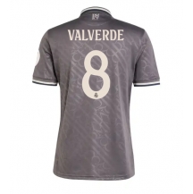 Maillot de football Réplique Real Madrid Federico Valverde #8 Troisième 2024-25 Manche Courte