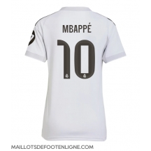 Maillot de football Réplique Real Madrid Kylian Mbappe #10 Domicile Femme 2025-26 Manche Courte